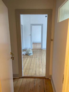 2BR Apartment - Central Location